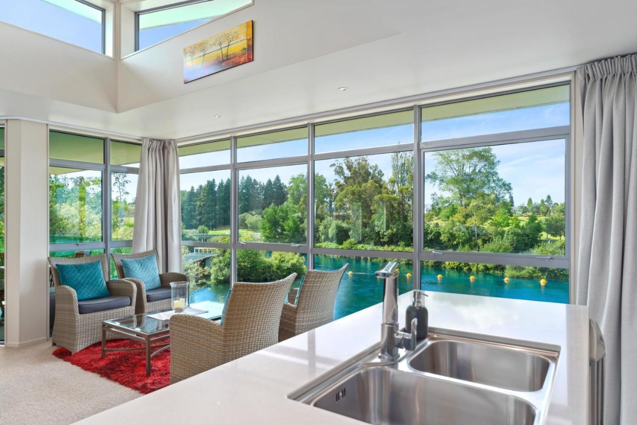 Two Views Taupo Apartment Exterior photo
