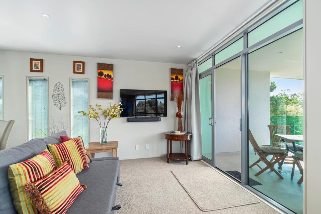 Two Views Taupo Apartment Exterior photo