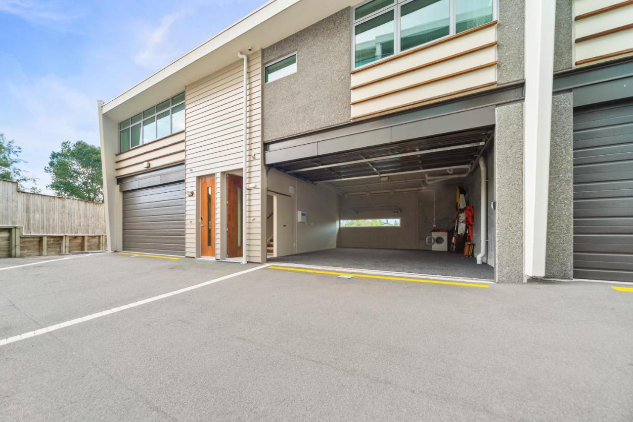 Two Views Taupo Apartment Exterior photo